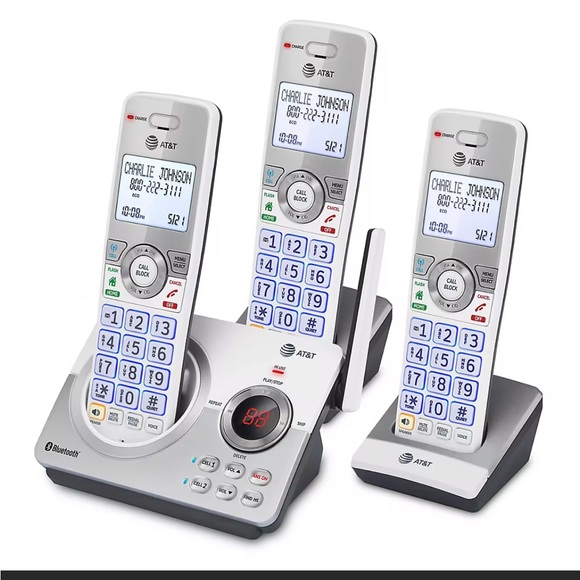 AT&T 3 Handset Cordless Answering System with Caller ID Warning EL5203 - Picture 5 of 7